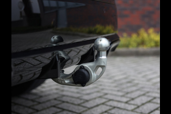 BMW X1 30e xDrive | Pano - HUD - Trekhaak