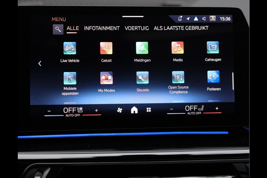 BMW X1 30e xDrive | Pano - HUD - Trekhaak