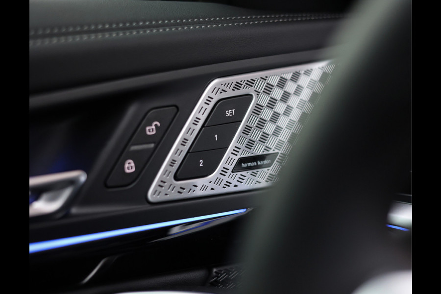 BMW X1 30e xDrive | Pano - HUD - Trekhaak