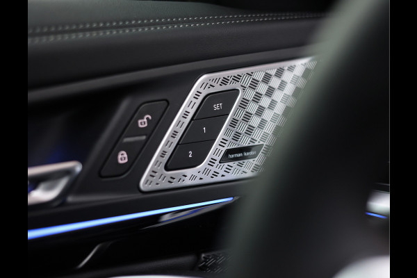 BMW X1 30e xDrive | Pano - HUD - Trekhaak