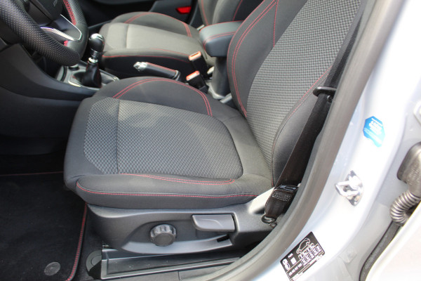Ford Puma 1.0-125pk EcoBoost Mild-Hybrid ST-Line. Fabrieksgarantie t/m 16-01-2028 ! Autm. airco, navigatie, telefoonvoorb., stoel-, stuur- en voorraamverwarming, camera, parkeersensoren v+a, parkeer assistent, adaptieve cruise control, side- en lane assist etc.
