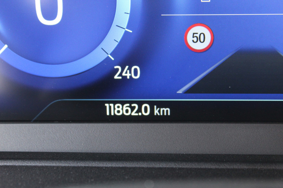 Ford Puma 1.0-125pk EcoBoost Mild-Hybrid ST-Line. Fabrieksgarantie t/m 16-01-2028 ! Autm. airco, navigatie, telefoonvoorb., stoel-, stuur- en voorraamverwarming, camera, parkeersensoren v+a, parkeer assistent, adaptieve cruise control, side- en lane assist etc.