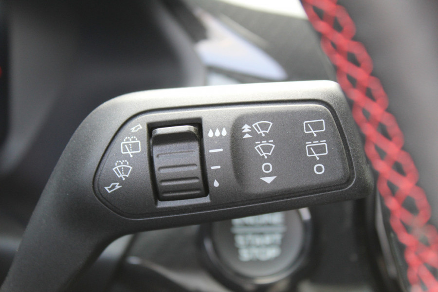 Ford Puma 1.0-125pk EcoBoost Mild-Hybrid ST-Line. Fabrieksgarantie t/m 16-01-2028 ! Autm. airco, navigatie, telefoonvoorb., stoel-, stuur- en voorraamverwarming, camera, parkeersensoren v+a, parkeer assistent, adaptieve cruise control, side- en lane assist etc.