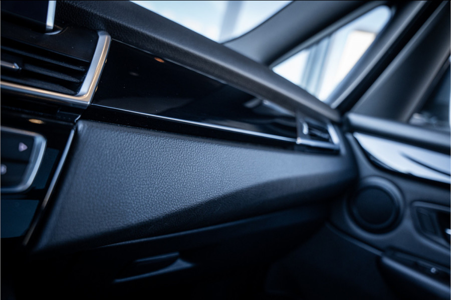 BMW 2 Serie Gran Tourer 218i 7p. Executive Edition - Panorama | Head Up | Cruise Control | Trekhaak