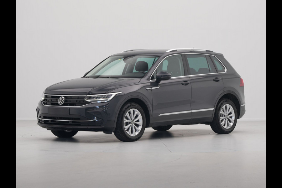 Volkswagen Tiguan 1.5 TSI 130pk Life Navi via App Clima Pdc Acc Side Assist 43