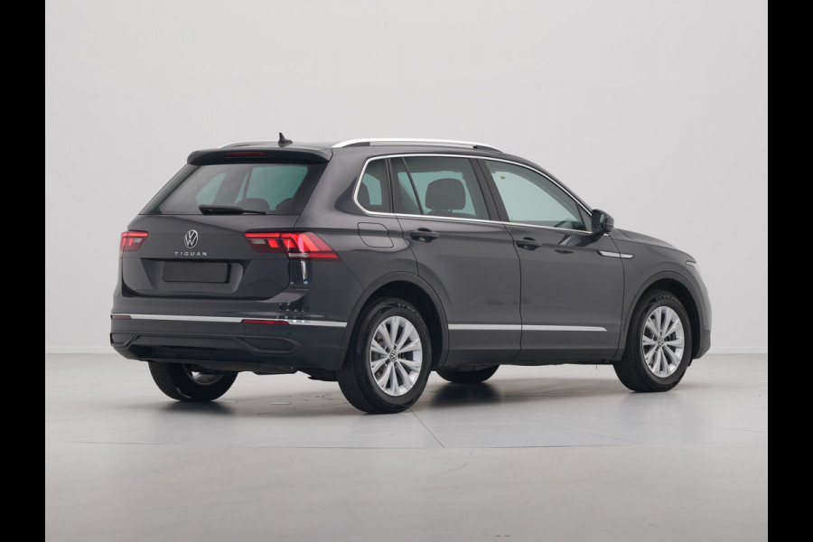 Volkswagen Tiguan 1.5 TSI 130pk Life Navi via App Clima Pdc Acc Side Assist 43