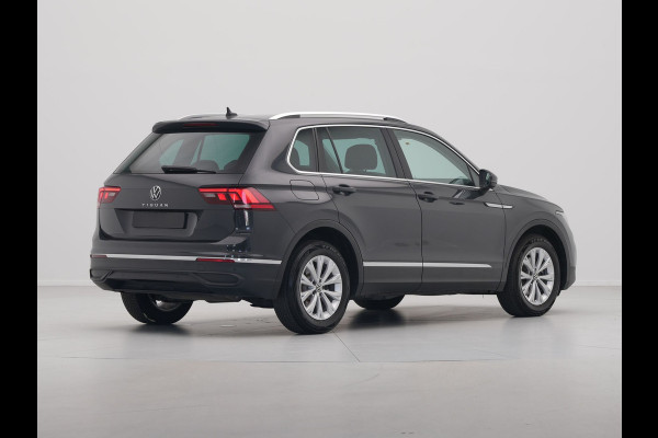 Volkswagen Tiguan 1.5 TSI 130pk Life Navi via App Clima Pdc Acc Side Assist 43