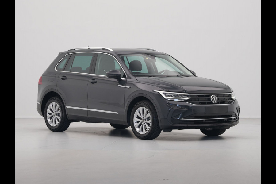Volkswagen Tiguan 1.5 TSI 130pk Life Navi via App Clima Pdc Acc Side Assist 43