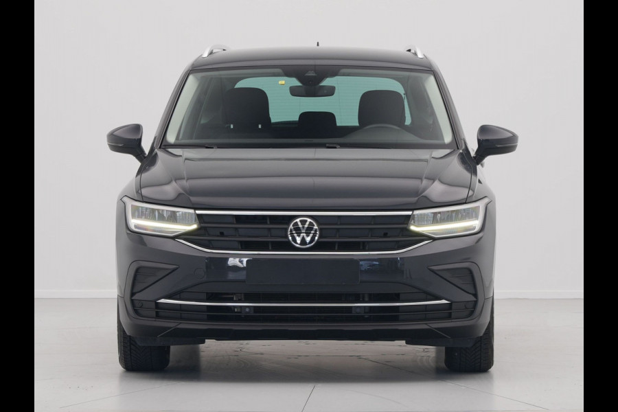Volkswagen Tiguan 1.5 TSI 130pk Life Navi via App Clima Pdc Acc Side Assist 43