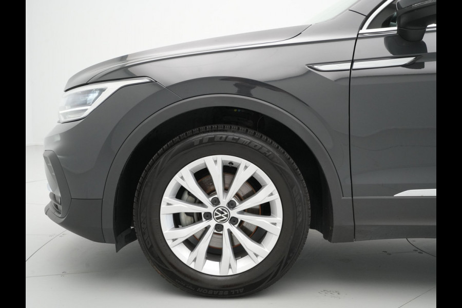 Volkswagen Tiguan 1.5 TSI 130pk Life Navi via App Clima Pdc Acc Side Assist 43