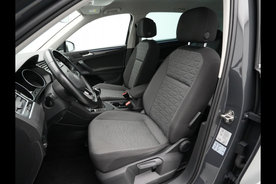 Volkswagen Tiguan 1.5 TSI 130pk Life Navi via App Clima Pdc Acc Side Assist 43
