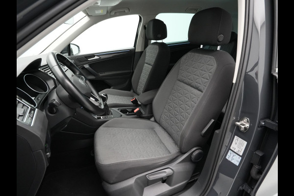 Volkswagen Tiguan 1.5 TSI 130pk Life Navi via App Clima Pdc Acc Side Assist 43
