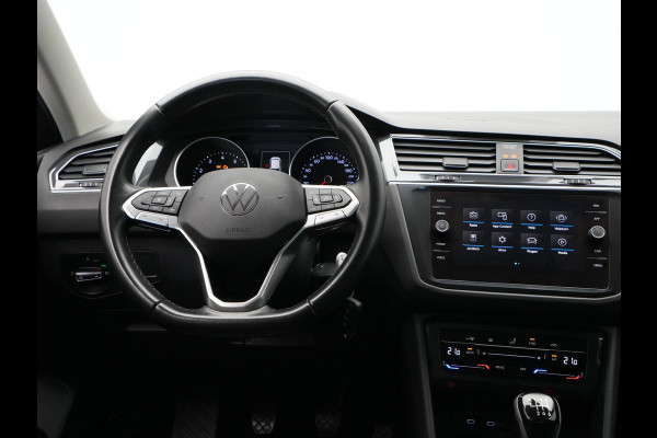 Volkswagen Tiguan 1.5 TSI 130pk Life Navi via App Clima Pdc Acc Side Assist 43