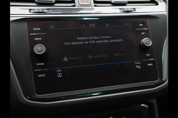 Volkswagen Tiguan 1.5 TSI 130pk Life Navi via App Clima Pdc Acc Side Assist 43