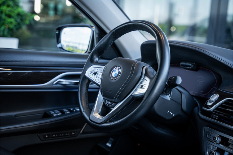 BMW 7 Serie 745e - Panorama | ACC | 360 Camera | Massage | Memory