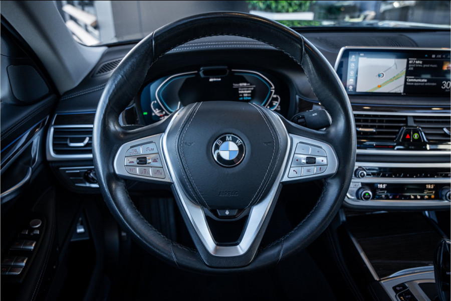 BMW 7 Serie 745e - Panorama | ACC | 360 Camera | Massage | Memory