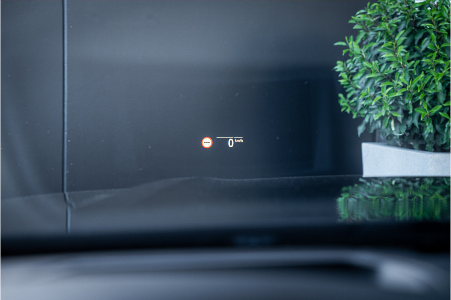 BMW 7 Serie 745e - Panorama | ACC | 360 Camera | Massage | Memory