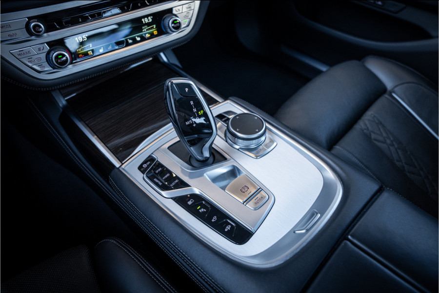 BMW 7 Serie 745e - Panorama | ACC | 360 Camera | Massage | Memory