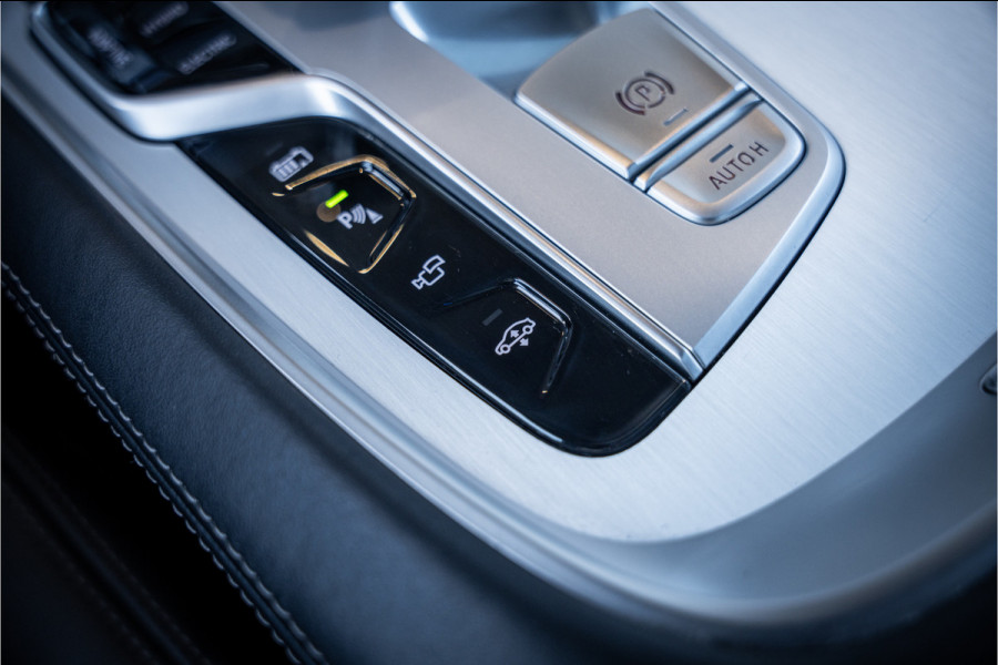 BMW 7 Serie 745e - Panorama | ACC | 360 Camera | Massage | Memory