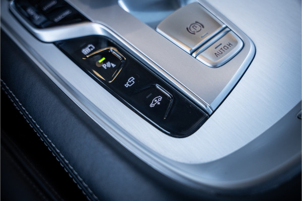 BMW 7 Serie 745e - Panorama | ACC | 360 Camera | Massage | Memory