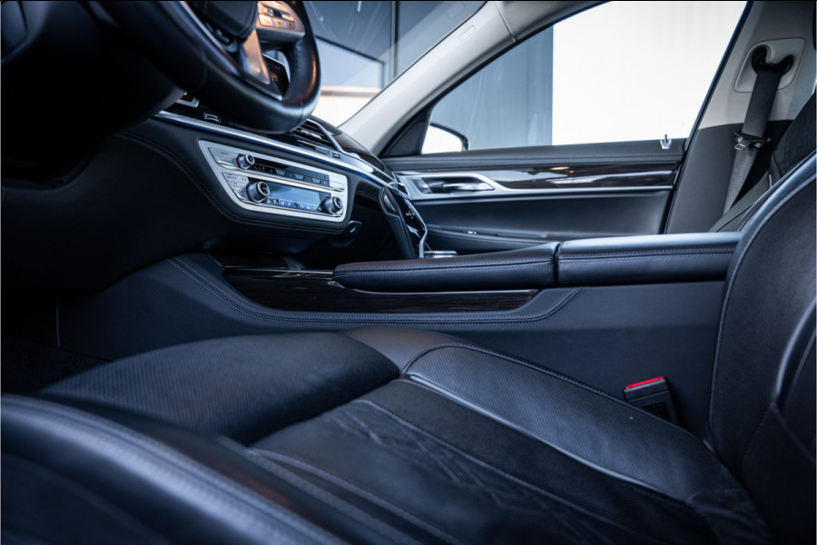 BMW 7 Serie 745e - Panorama | ACC | 360 Camera | Massage | Memory