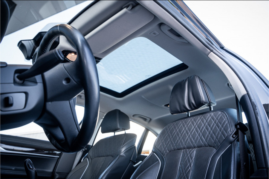 BMW 7 Serie 745e - Panorama | ACC | 360 Camera | Massage | Memory
