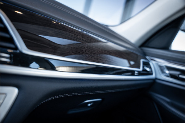 BMW 7 Serie 745e - Panorama | ACC | 360 Camera | Massage | Memory
