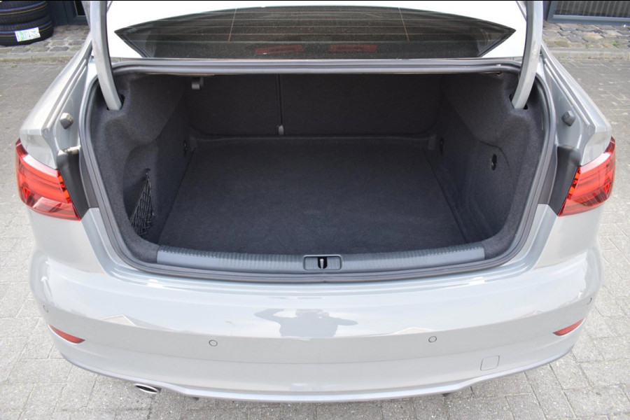 Audi A3 Limousine 30 TFSI Sport S Line | BLACK LINE | LED | NAP | DEALER ONDERHOUDEN | DAB | NAVIGATIE | CLIMATE CONTROLE
