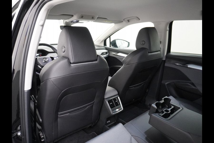 Škoda ENYAQ iV 60 Navi Ecc Adaptive-Cruise Camera Apple Carplay Android Keyless Led Pdc DabBusiness Edition Plus Stoelverwarming Bluetooth Dodehoek detector Draadloze tel.lader Rijstrooksensor Regen-Lichtsensor Origineel Nederlandse 1e Eigenaar Auto nieuwprijs €51.910,-