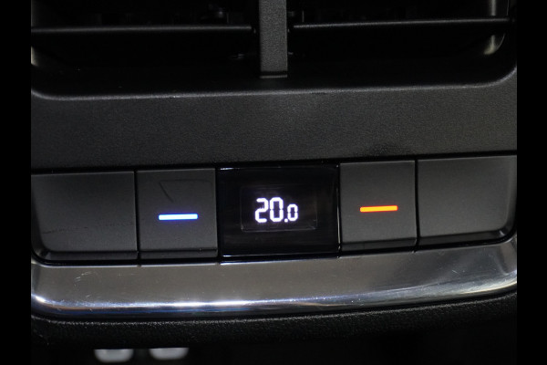 Škoda ENYAQ iV 60 Navi Ecc Adaptive-Cruise Camera Apple Carplay Android Keyless Led Pdc DabBusiness Edition Plus Stoelverwarming Bluetooth Dodehoek detector Draadloze tel.lader Rijstrooksensor Regen-Lichtsensor Origineel Nederlandse 1e Eigenaar Auto nieuwprijs €51.910,-