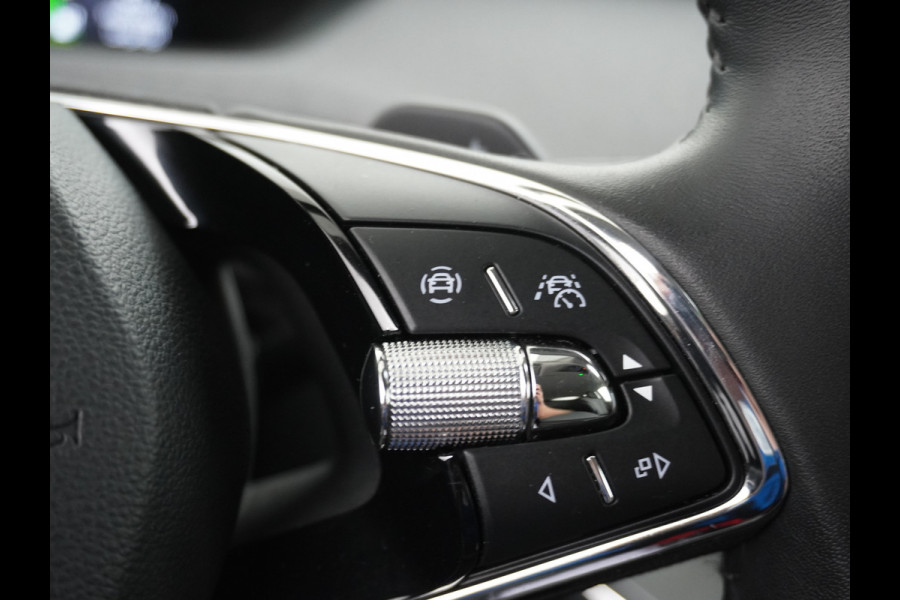 Škoda ENYAQ iV 60 Navi Ecc Adaptive-Cruise Camera Apple Carplay Android Keyless Led Pdc DabBusiness Edition Plus Stoelverwarming Bluetooth Dodehoek detector Draadloze tel.lader Rijstrooksensor Regen-Lichtsensor Origineel Nederlandse 1e Eigenaar Auto nieuwprijs €51.910,-