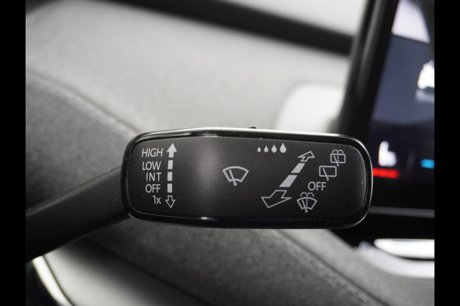 Škoda ENYAQ iV 60 Navi Ecc Adaptive-Cruise Camera Apple Carplay Android Keyless Led Pdc DabBusiness Edition Plus Stoelverwarming Bluetooth Dodehoek detector Draadloze tel.lader Rijstrooksensor Regen-Lichtsensor Origineel Nederlandse 1e Eigenaar Auto nieuwprijs €51.910,-