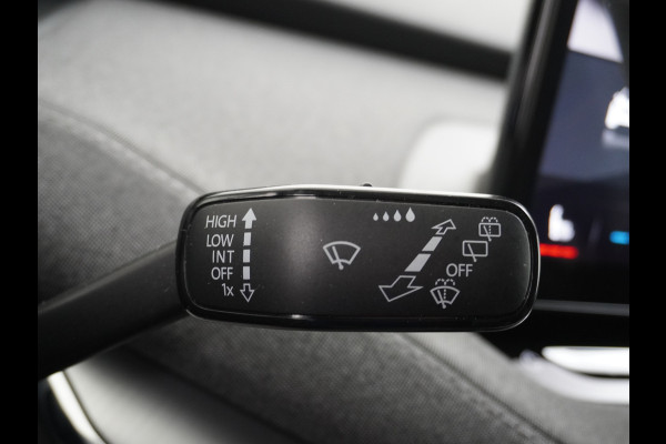 Škoda ENYAQ iV 60 Navi Ecc Adaptive-Cruise Camera Apple Carplay Android Keyless Led Pdc DabBusiness Edition Plus Stoelverwarming Bluetooth Dodehoek detector Draadloze tel.lader Rijstrooksensor Regen-Lichtsensor Origineel Nederlandse 1e Eigenaar Auto nieuwprijs €51.910,-