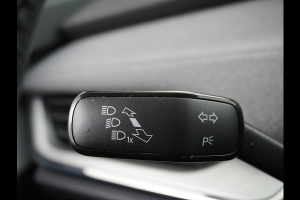 Škoda ENYAQ iV 60 Navi Ecc Adaptive-Cruise Camera Apple Carplay Android Keyless Led Pdc DabBusiness Edition Plus Stoelverwarming Bluetooth Dodehoek detector Draadloze tel.lader Rijstrooksensor Regen-Lichtsensor Origineel Nederlandse 1e Eigenaar Auto nieuwprijs €51.910,-