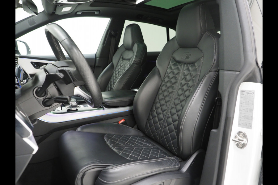Audi Q8 60 TFSI e quattro Competition BlackOptic 462PK | RS Stoelen | 23" | Panoramadak | Luchtvering | B&O | 360 | Trekhaak