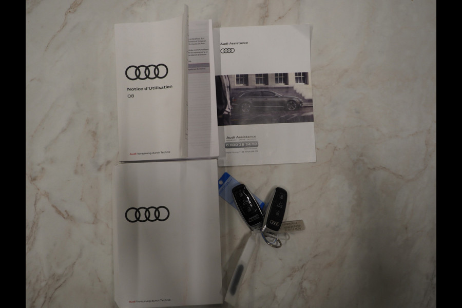 Audi Q8 60 TFSI e quattro Competition BlackOptic 462PK | RS Stoelen | 23" | Panoramadak | Luchtvering | B&O | 360 | Trekhaak