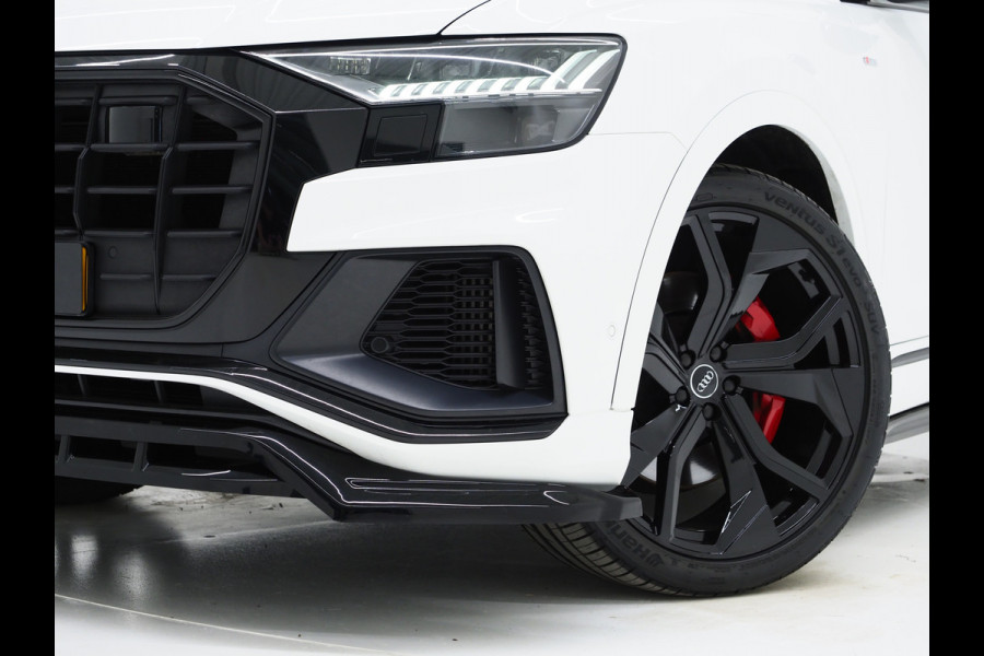Audi Q8 60 TFSI e quattro Competition BlackOptic 462PK | RS Stoelen | 23" | Panoramadak | Luchtvering | B&O | 360 | Trekhaak