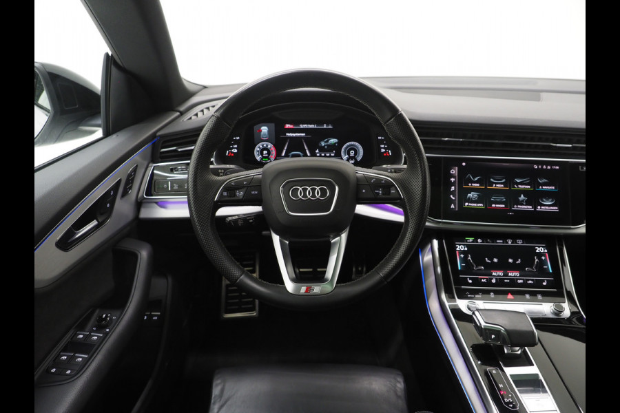 Audi Q8 60 TFSI e quattro Competition BlackOptic 462PK | RS Stoelen | 23" | Panoramadak | Luchtvering | B&O | 360 | Trekhaak