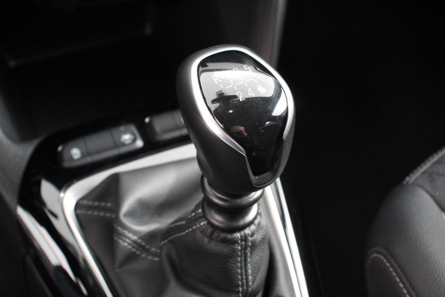 Opel Corsa 1.2 turbo 102pk Elegance | Navigatie | Apple Carplay/Android Auto | Climate Control | Camera | Parkeer sensoren V+A | Lichtmetalen Velgen | Cruise Control