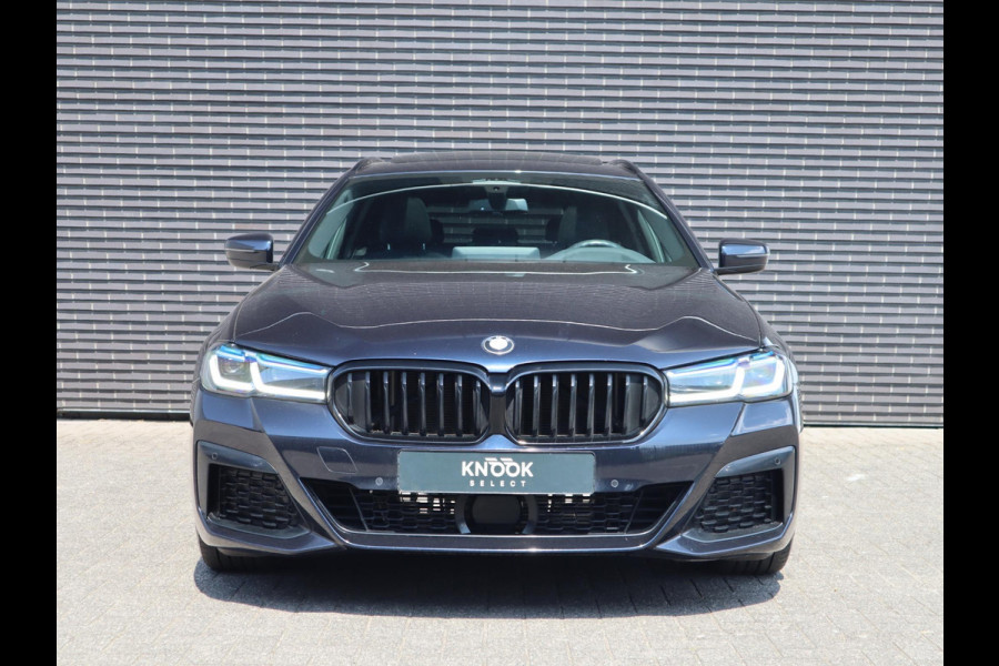 BMW 5 Serie Touring 530d Executive M Sport | Panoramadak | Head up | Laser | Adaptive Cruise |
