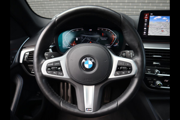 BMW 5 Serie Touring 530d Executive M Sport | Panoramadak | Head up | Laser | Adaptive Cruise |