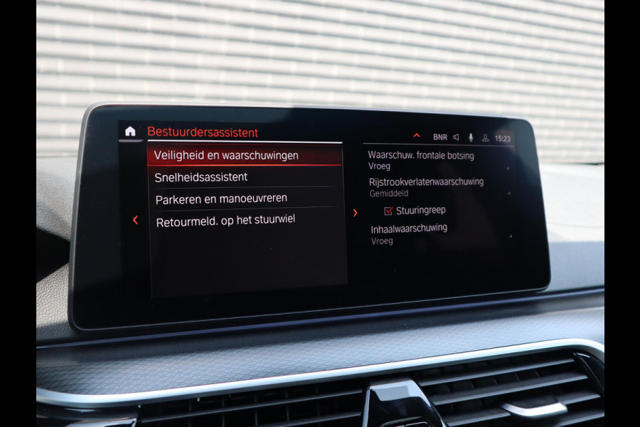 BMW 5 Serie Touring 530d Executive M Sport | Panoramadak | Head up | Laser | Adaptive Cruise |