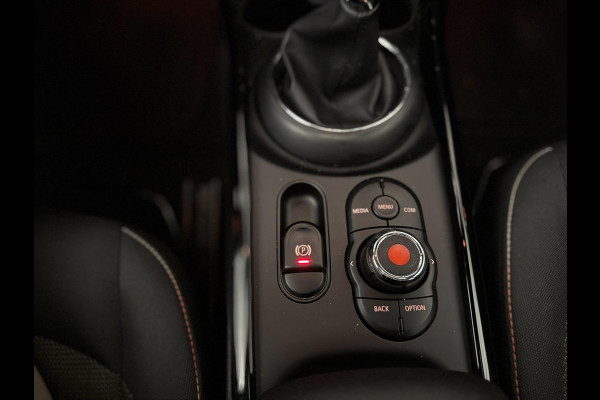 MINI Clubman 1.5 One Chili |Pano | Keyless | LED | Carbon | Navi | Topstaat