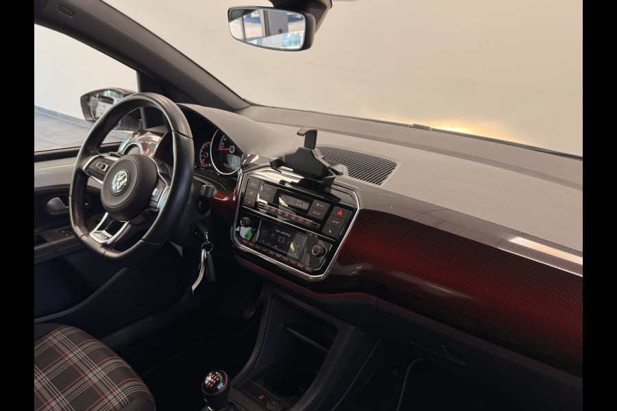 Volkswagen up! 1.0 TSI GTI 5-Drs. ClimateControl Stoelverwarming 17'lmv 24 maanden garantie mogelijk (*vraag naar de voorwaarden)