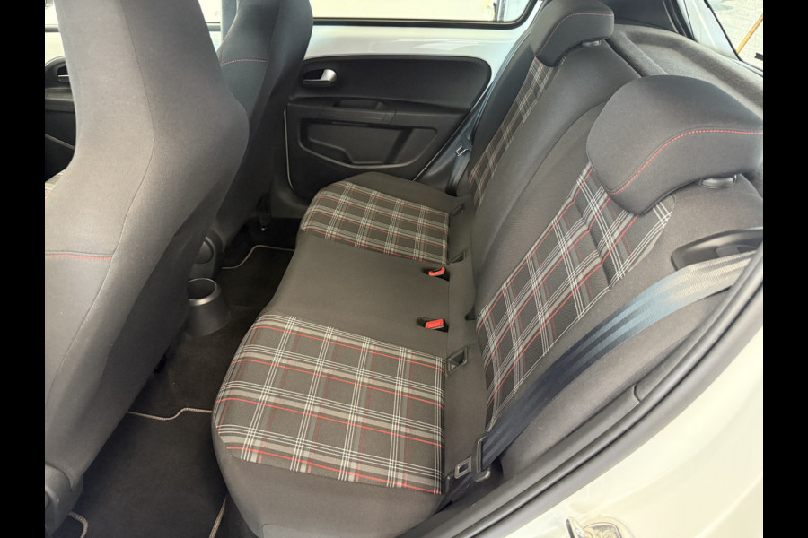 Volkswagen up! 1.0 TSI GTI 5-Drs. ClimateControl Stoelverwarming 17'lmv 24 maanden garantie mogelijk (*vraag naar de voorwaarden)