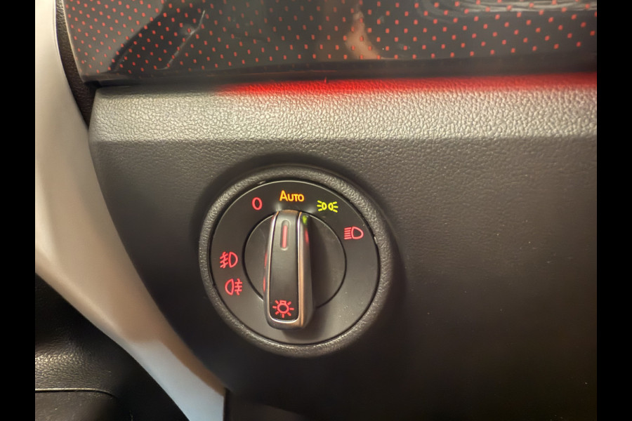 Volkswagen up! 1.0 TSI GTI 5-Drs. ClimateControl Stoelverwarming 17'lmv 24 maanden garantie mogelijk (*vraag naar de voorwaarden)
