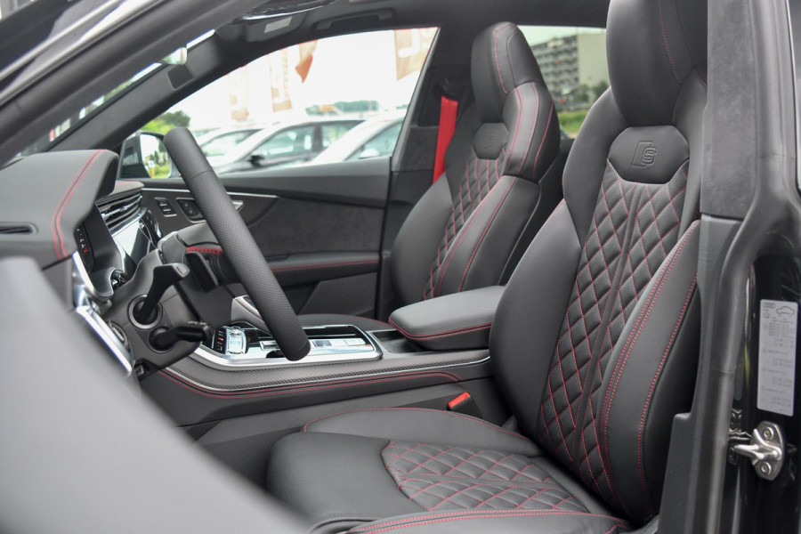 Audi Q8 60 TFSI e quattro Pro Line S Competition. RS, Carbon, Massage, Koeling, Design, 4W, Softcl, Pano, Laser, OLED, B&O, HUD!