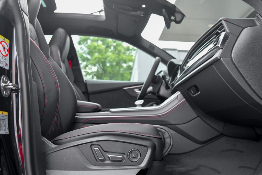 Audi Q8 60 TFSI e quattro Pro Line S Competition. RS, Carbon, Massage, Koeling, Design, 4W, Softcl, Pano, Laser, OLED, B&O, HUD!