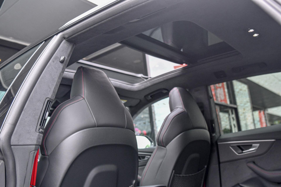 Audi Q8 60 TFSI e quattro Pro Line S Competition. RS, Carbon, Massage, Koeling, Design, 4W, Softcl, Pano, Laser, OLED, B&O, HUD!