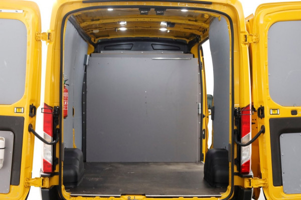 Ford Transit 350 2.0 TDCI 130pk L3H2 Trend Airco/Trekhaak 2800kg 01-2021